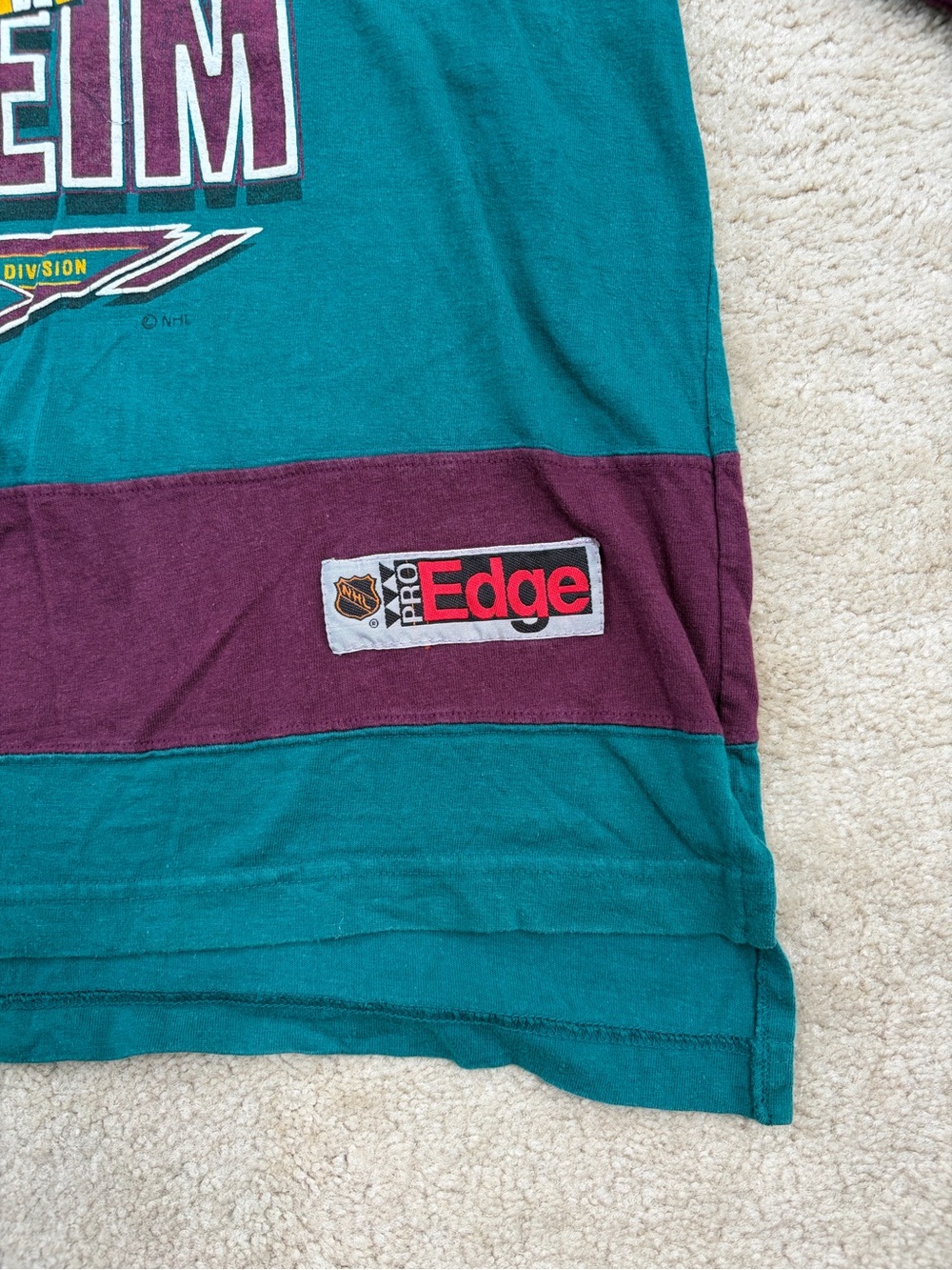 Vintage 90's Pro Edge Size Large Anaheim Mighty Ducks 3/4 Sleeve NHL Boxy Shirt - Picture 5 of 9